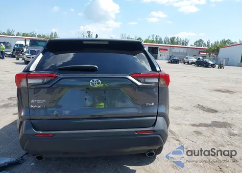 2022 Toyota Rav4 Xle z USA, uszkodzony, nr VIN 2T3W1RFV5NW202544